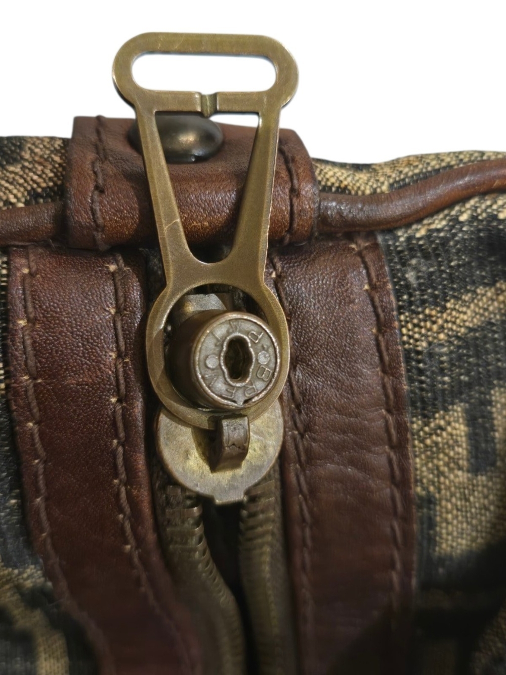 Authentic Fendi Zucca FF Monogram Canvas & Leather Boston Bag – Vintage - Picture 3 of 16